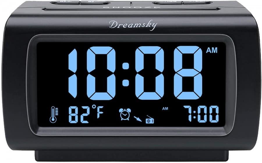 13 Best Fully Dimmable Alarm Clocks [ 2023 Reviews ]
